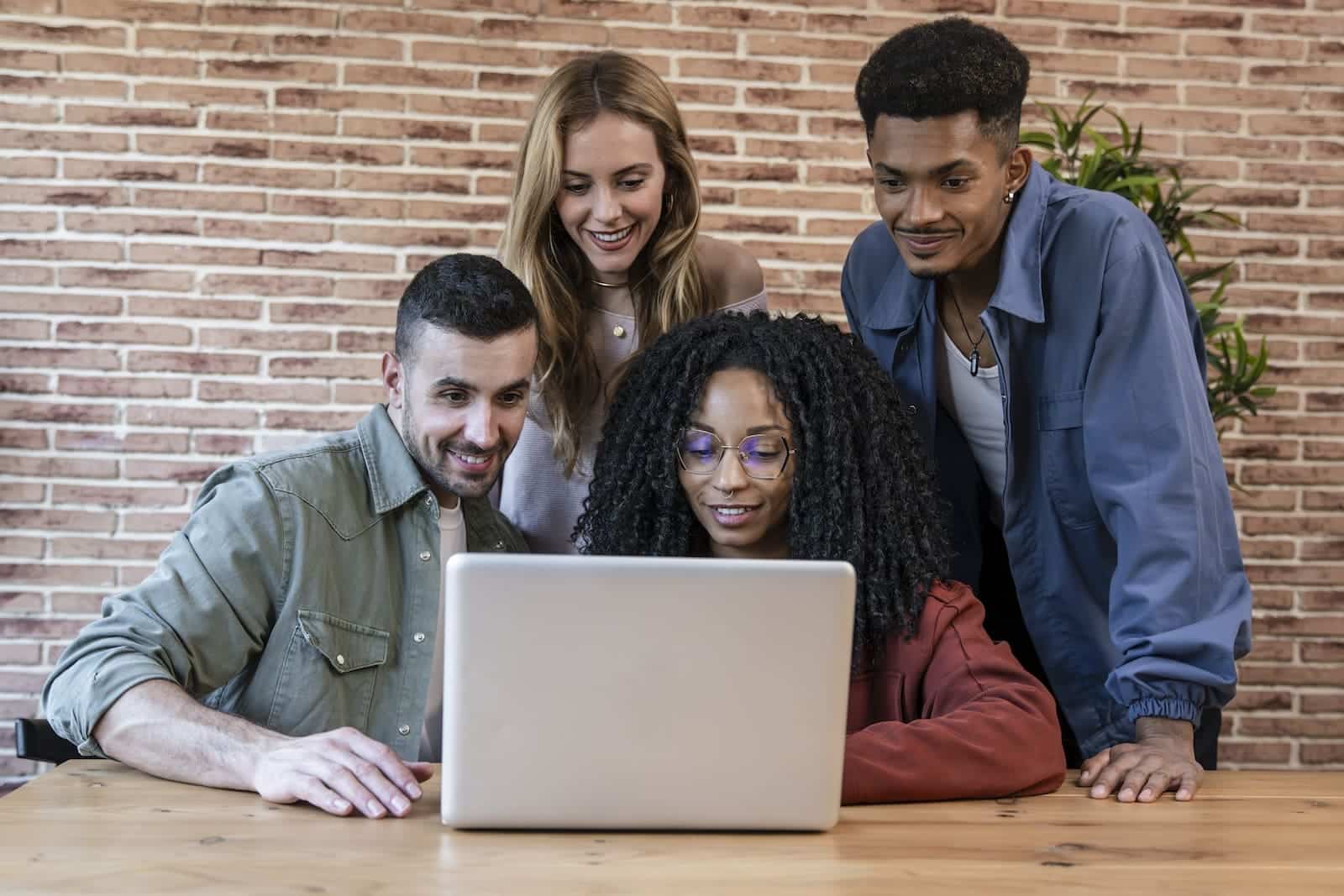 Jeunes dans un habitat participatif